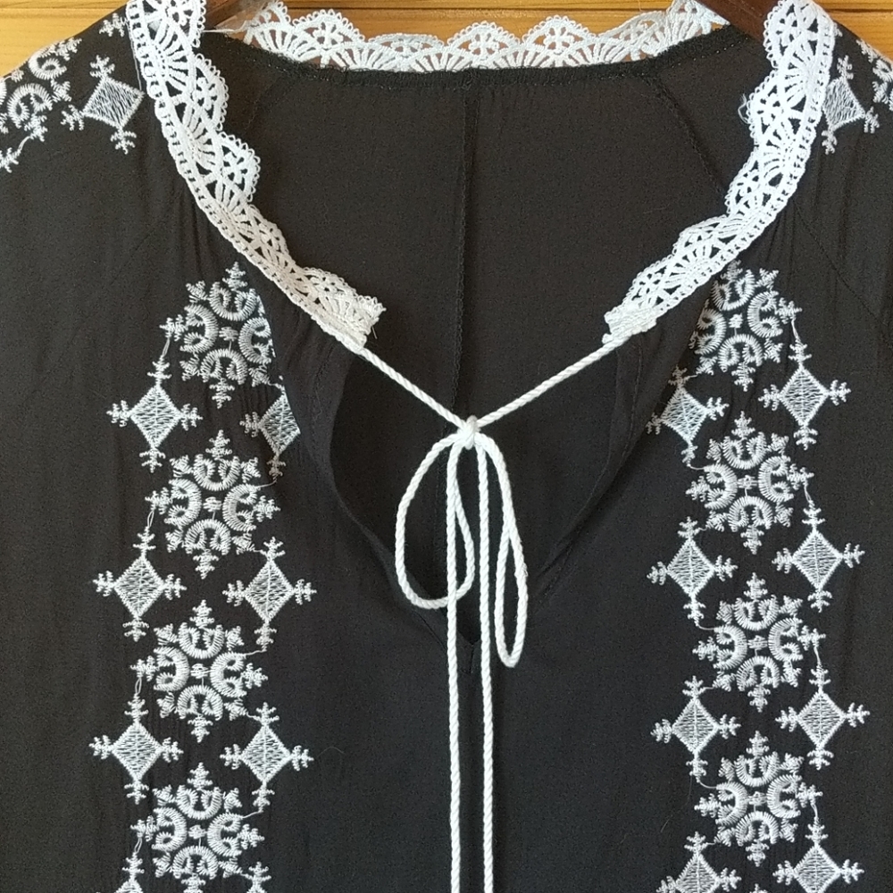 Dress - Picture 2 of 3